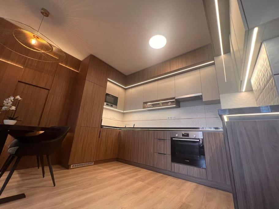 Karzo Property Lk 206 Будапеща Екстериор снимка