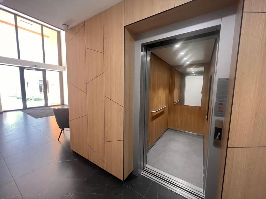 Karzo Property Lk 206 Будапеща Екстериор снимка
