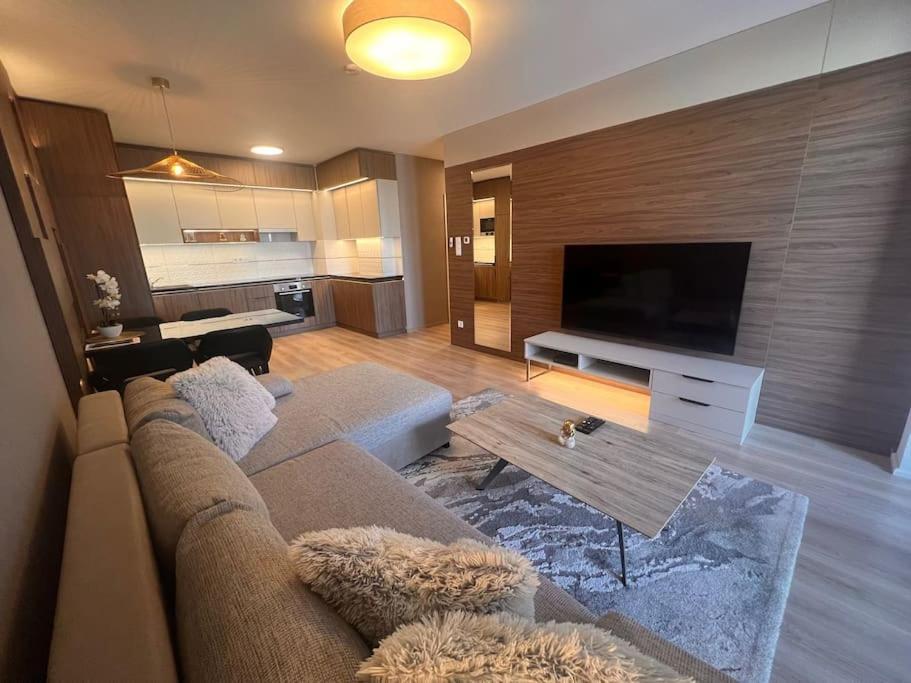Karzo Property Lk 206 Будапеща Екстериор снимка