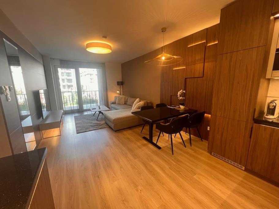 Karzo Property Lk 206 Будапеща Екстериор снимка
