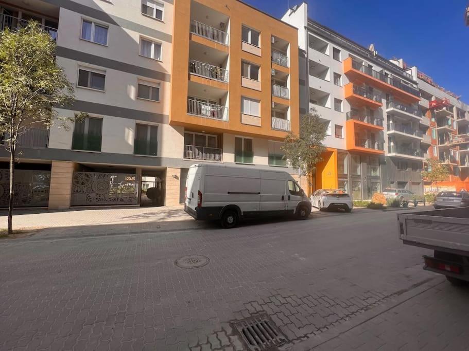 Karzo Property Lk 206 Будапеща Екстериор снимка