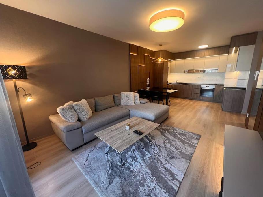 Karzo Property Lk 206 Будапеща Екстериор снимка